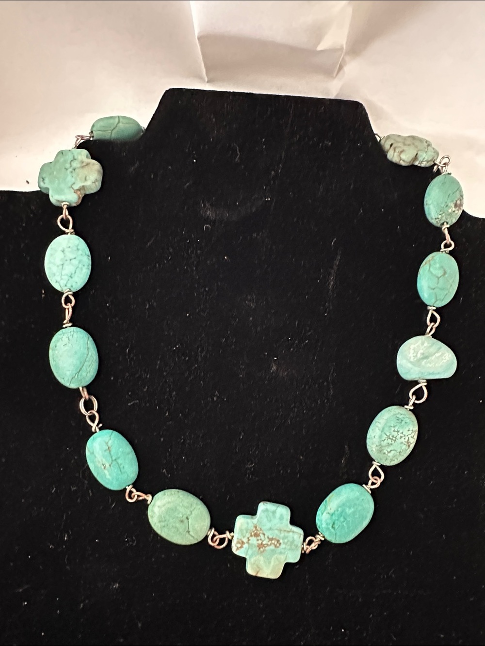 HANDMADE TURQUOISE NECKLACE